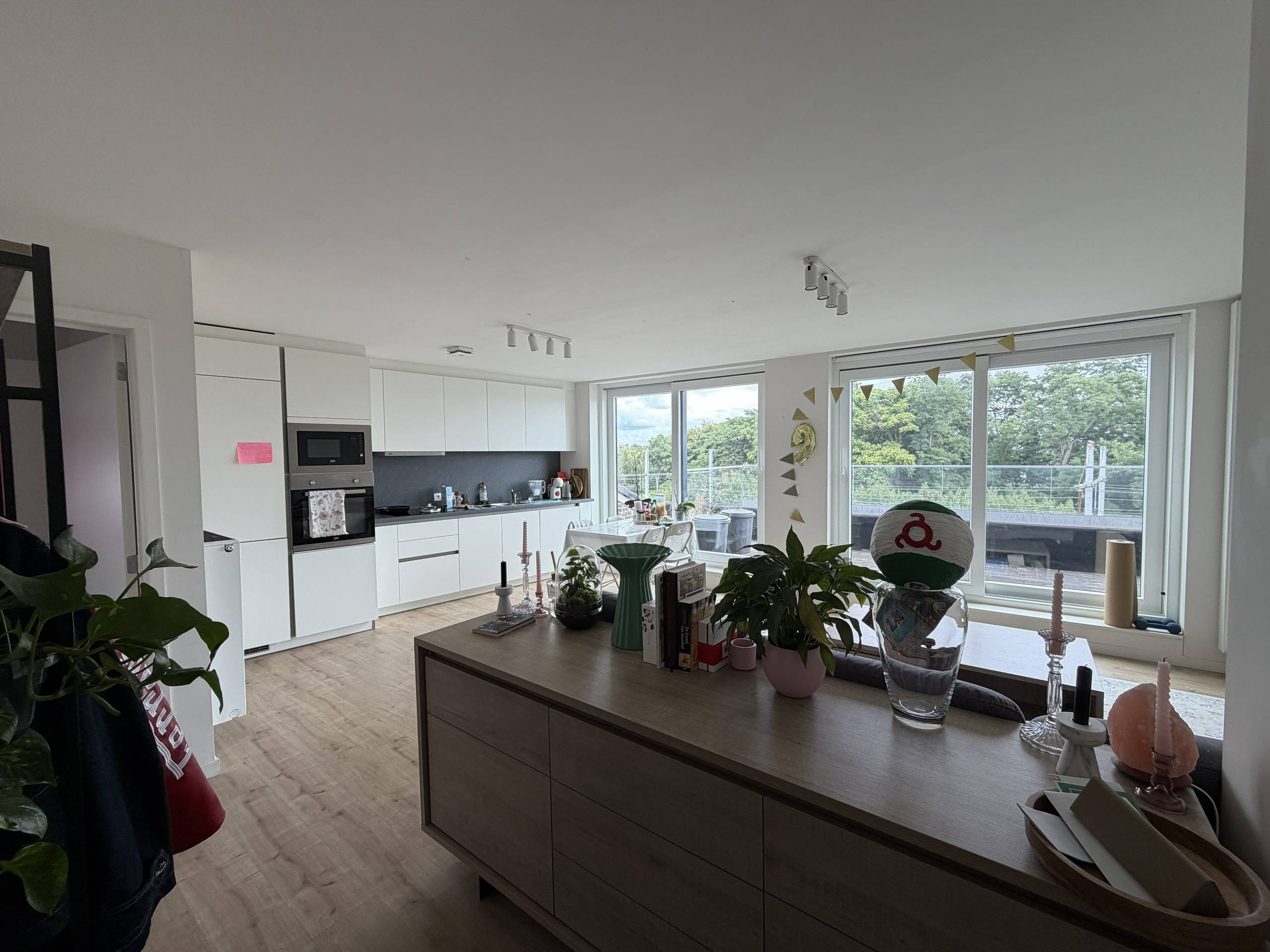appartement met 2 slaapkamers gelegen op buitenring te Gent - foto 2