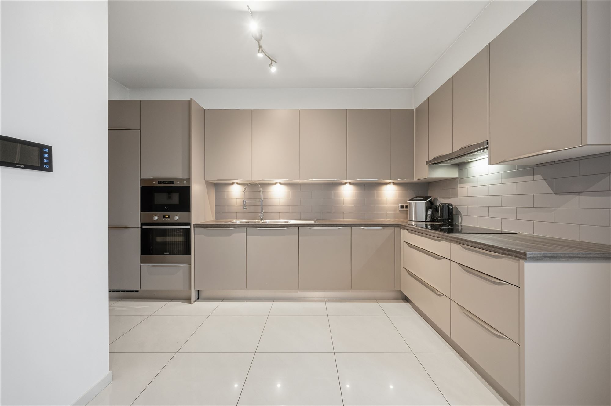 House - photo 3