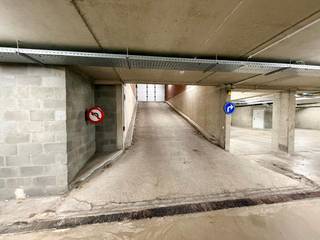Zoek je een veilige en handige plek om je wagen te parkeren in het bruisende centrum van Hasselt? Dan is deze ondergrondse autostaanplaats met...
