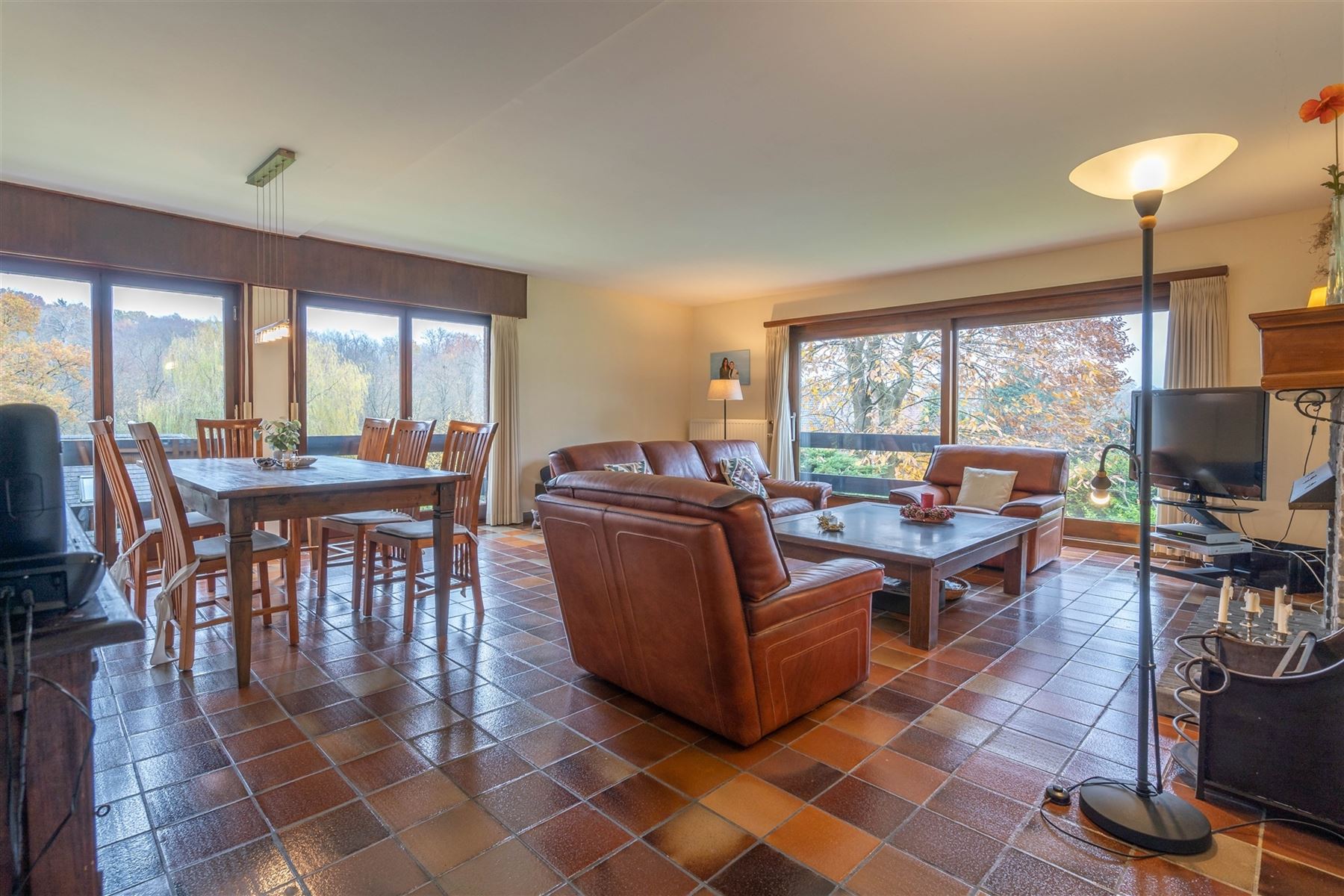 Villa de cabinet privé de 374 m² - photo 3