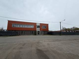 GELEGEN RUE LATÉRALE 9 TE TRAZEGNIES (COURCELLES), BIEDT DIT VASTGOED EEN UNIEKE OPPORTUNITEIT VOOR INDUSTRIËLE, LOGISTIEKE OF...