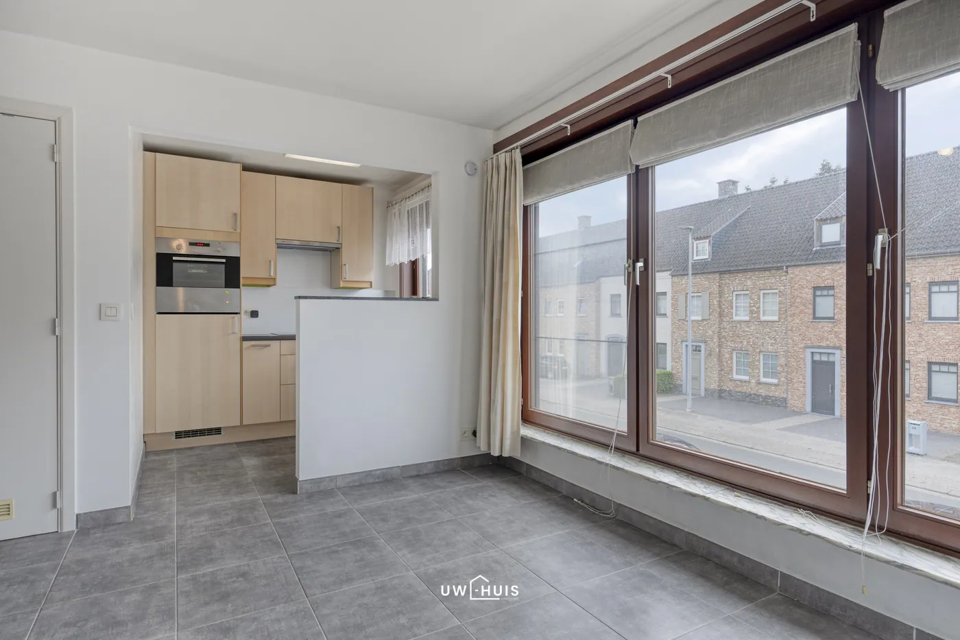 Gezellig appartement met 2 slaapkamers en garage op goede ligging! - foto 4