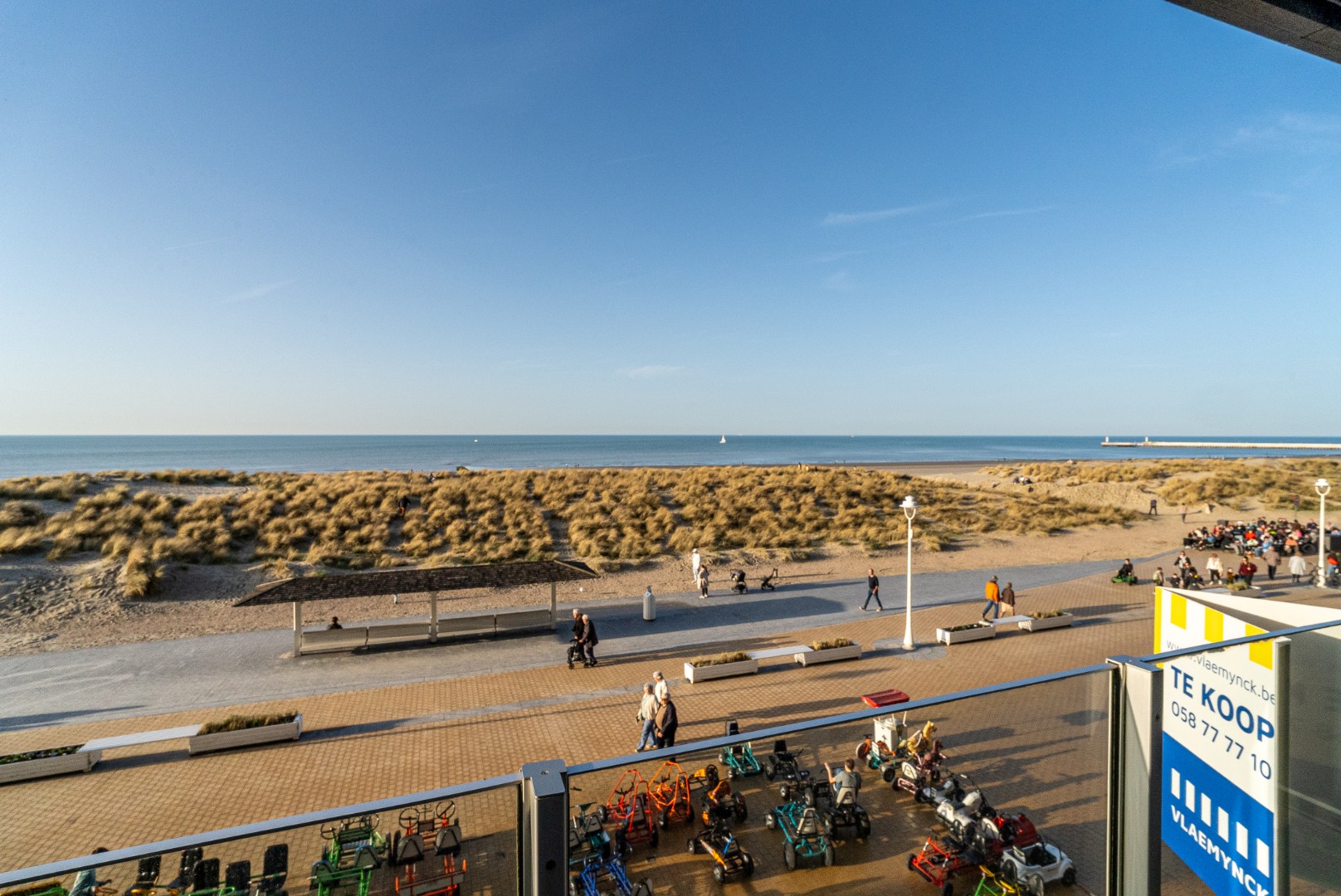 Instapklaar 2-slaapkamerappartement op de Zeedijk met frontaal zeezicht - foto 2