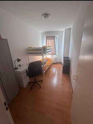 Appartement te koop! ook als opbrengsteigendom nu vehuurdMooi gelegen appartement met 2 kamers op het 1 ste verdiep.open keuken badkamer met douche...