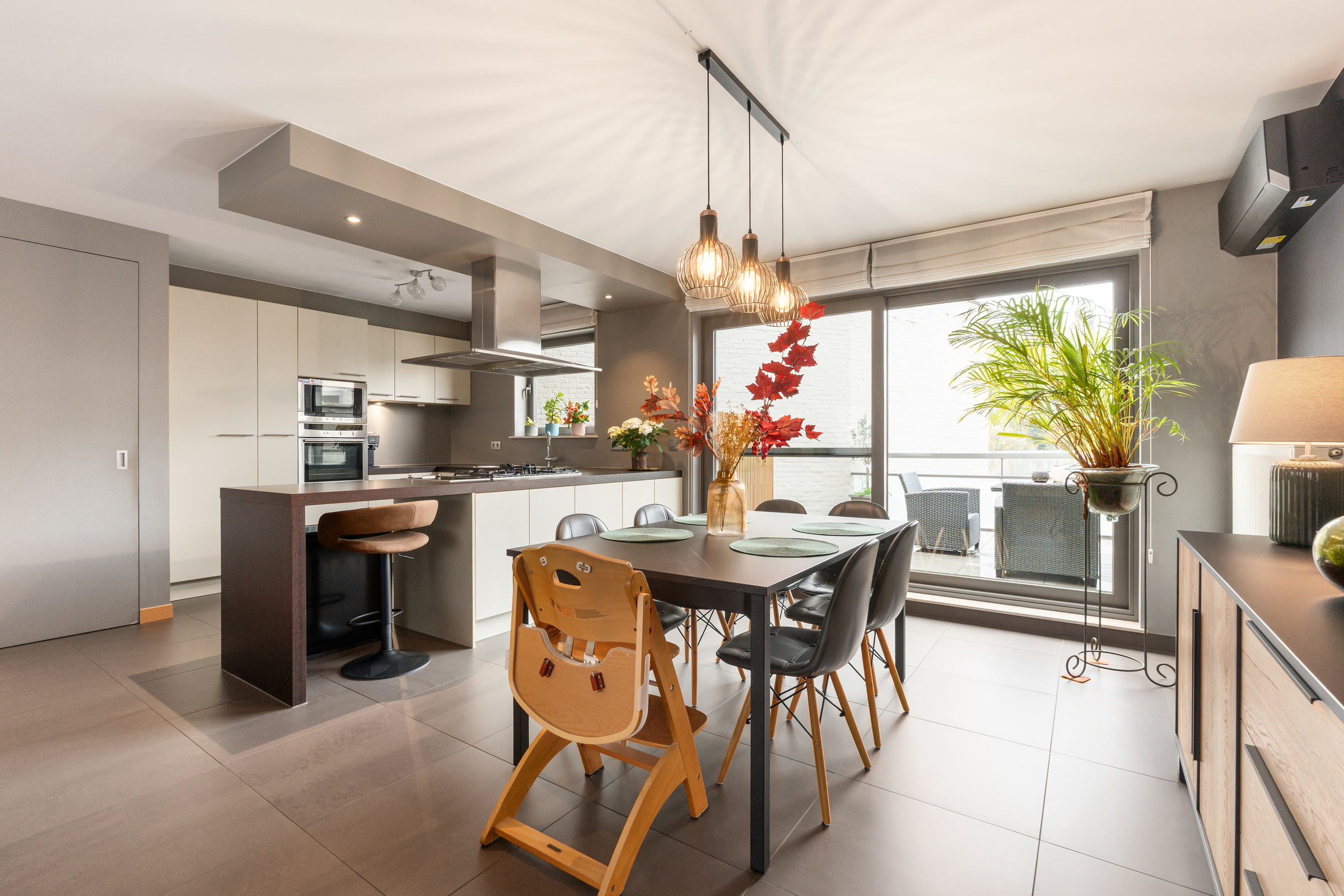 Bel-etagehuis in Sint-Niklaas te koop met polyvalente ruimte - foto 4