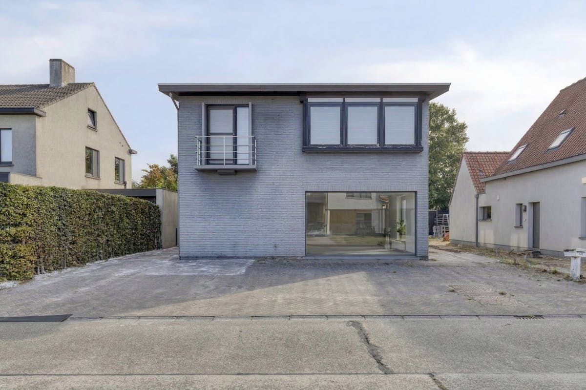 Woning met handelsruimte (ca. 305 m²) te koop in Lochristi - foto 2