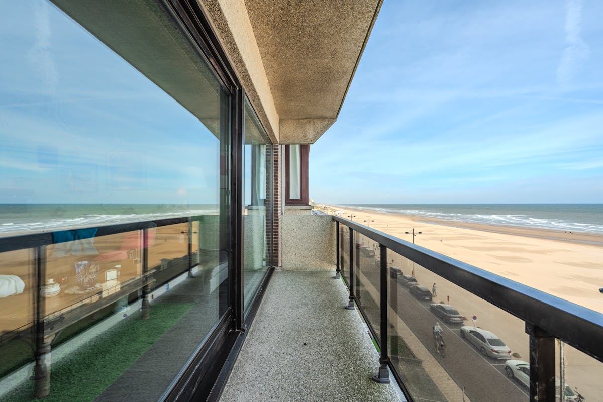 Pleasant walk-through apartment with stunning sea views! - photo 2