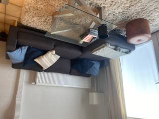 <p>Knusse gelijkvloerse woning dicht bij het station van Waregem</p>
<p> </p>
<p><strong><u>Indeling:</u></strong></p>
<p>Inkomhall met toilet - woonkamer met half open keuken - één slaapkamer - vernieuwde badkamer met lavabo in meulbel en douche - berging - veranda - terras</p>
<p>Ideaal voor één persoon alleen</p>
<p> </p>
<p><strong>Is deze woning iets voor jou? Contacteer ons voor meer informatie of een bezoek!</strong></p>