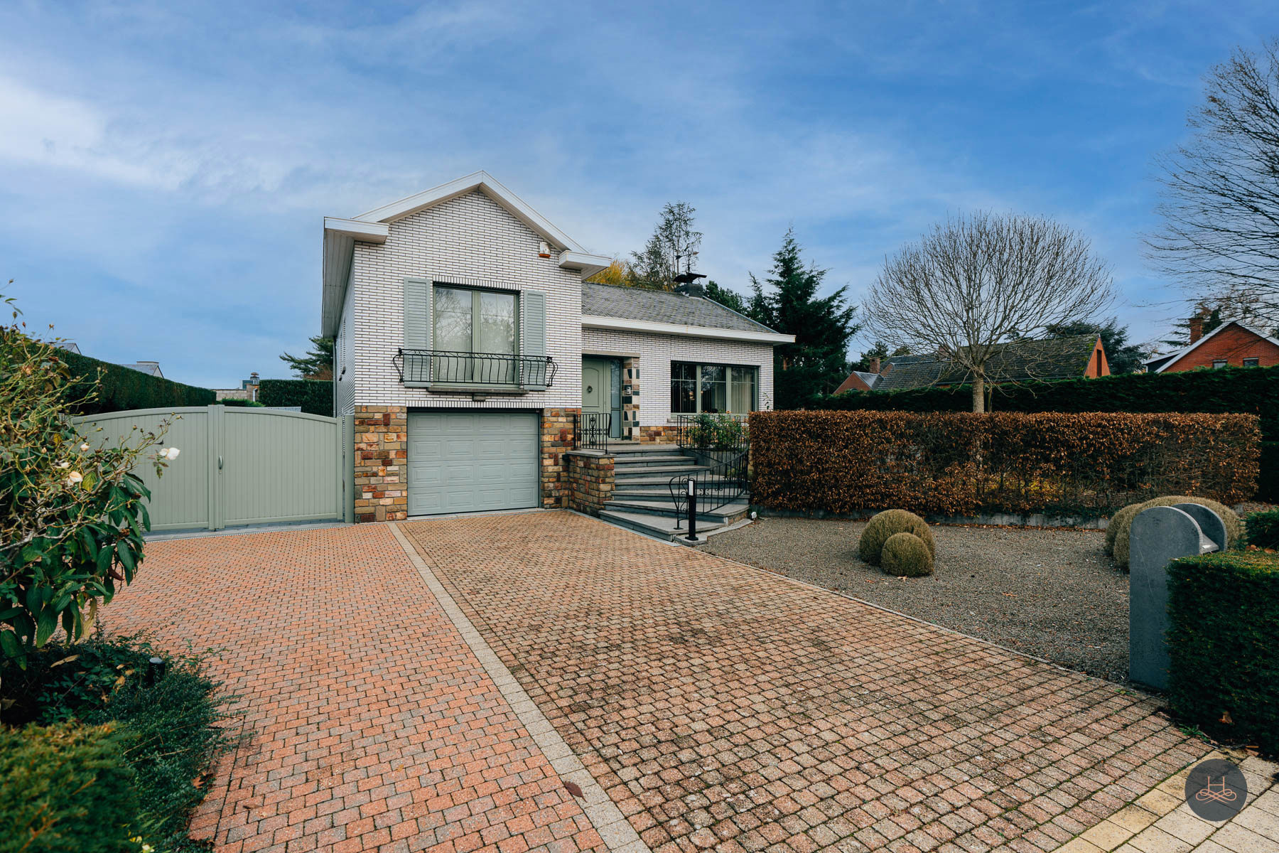 Ruime open bebouwing met grote garage en tuin in Keerbergen - foto 1