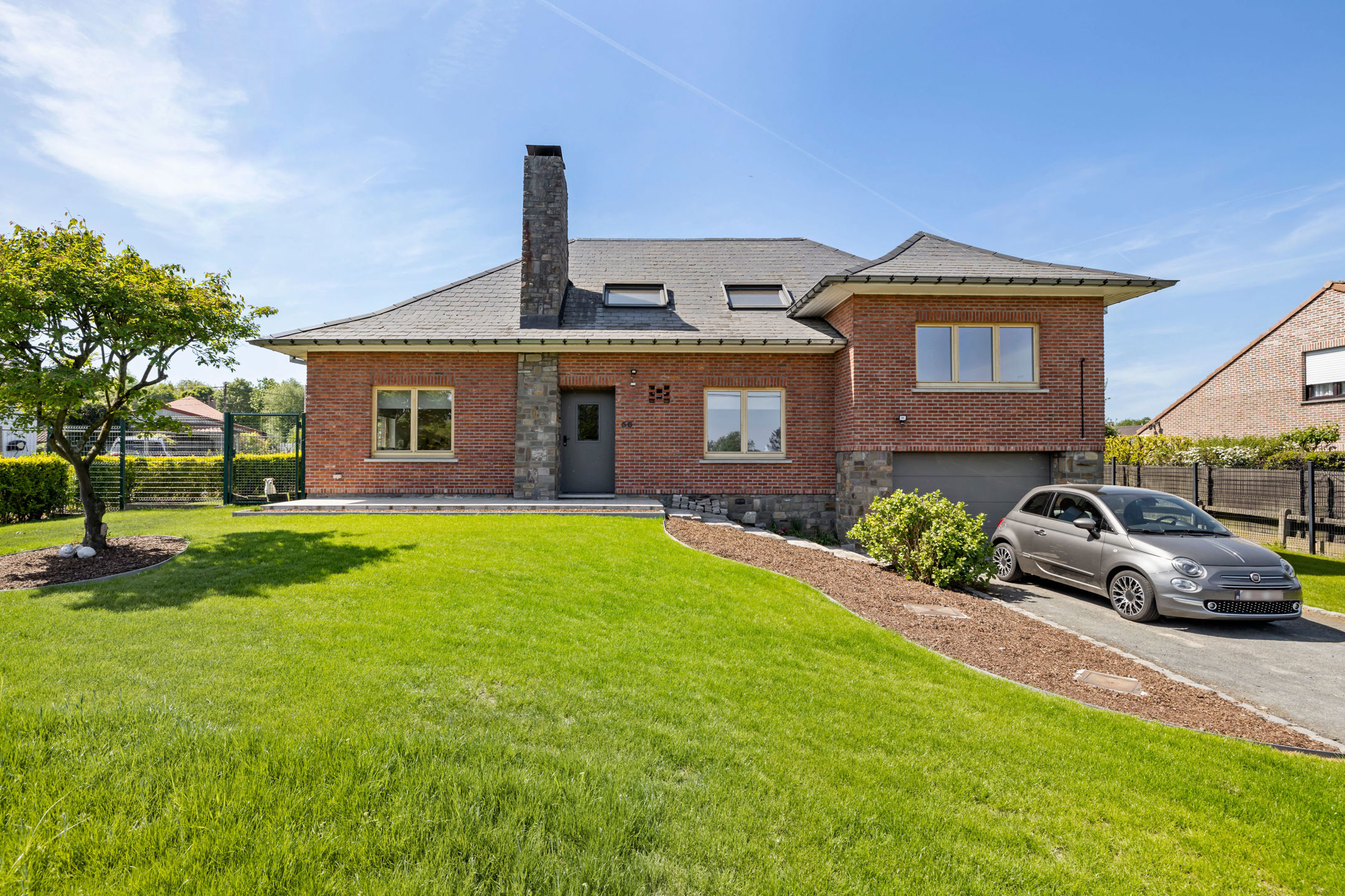 Prachtige gerenoveerde villa met 3 slpk en grote zolder - foto 1