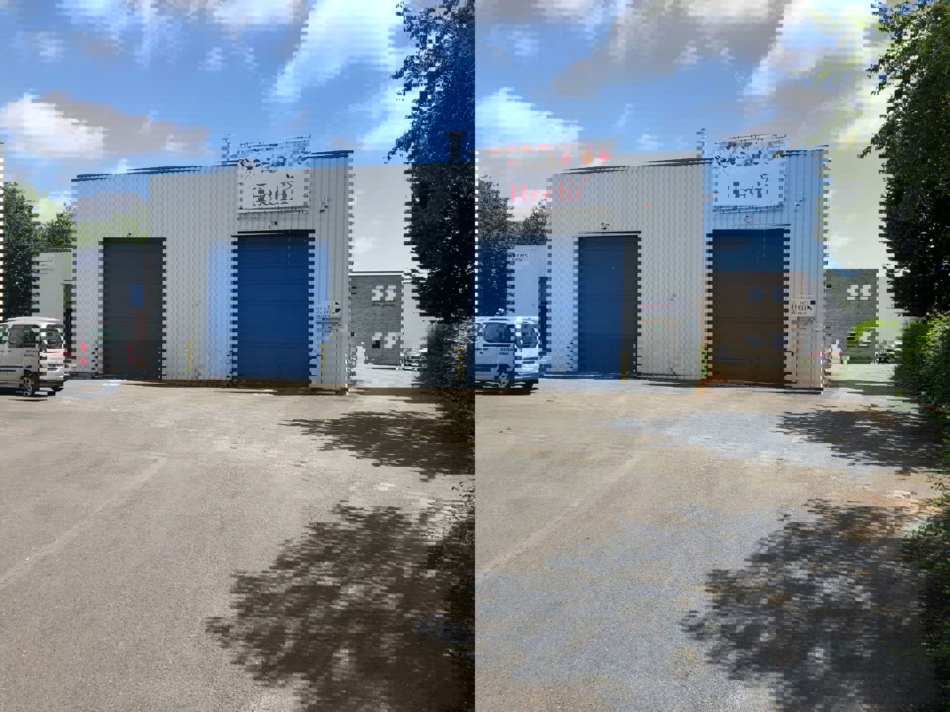 Commercial for rent in Lint - photo 1