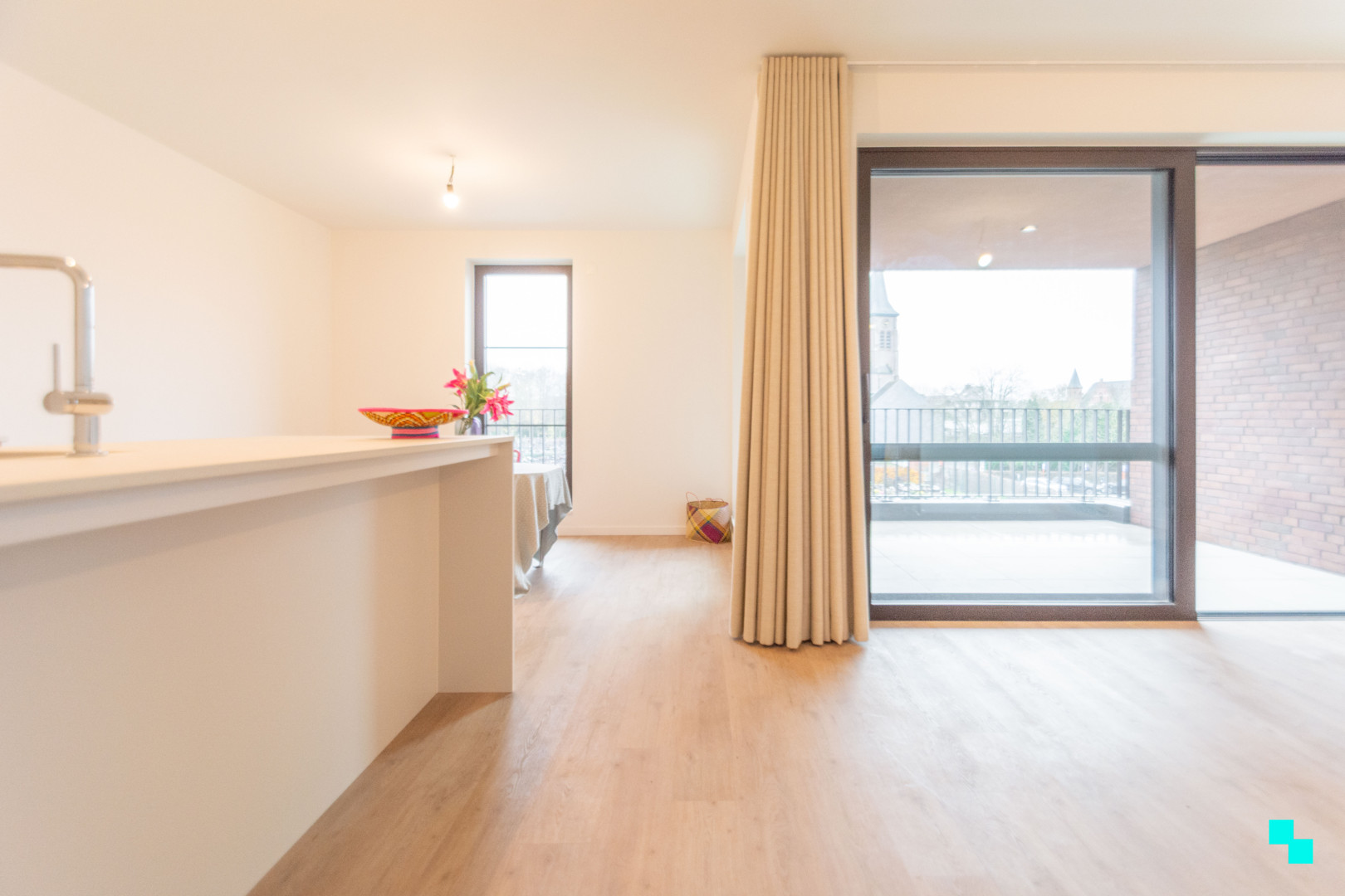 Nieuwbouw appartement met autostaanplaats op het dorp van Merelbeke - photo 4