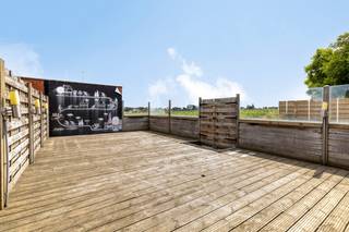 Altijd al gedroomd van je eigen koffiebar, trendy brunchzaak, gezellig tapasrestaurant of hippe conceptstore? Dit karaktervol hoekpand combineert...