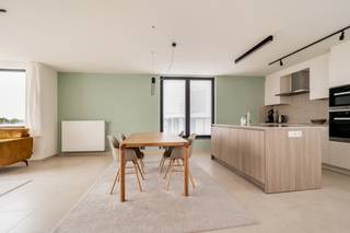 Luxueus lichtrijk hoekappartement met zicht op BuitendijleDit luxueuze driegevel appartement bevindt zich op de vierde verdieping in de recente...