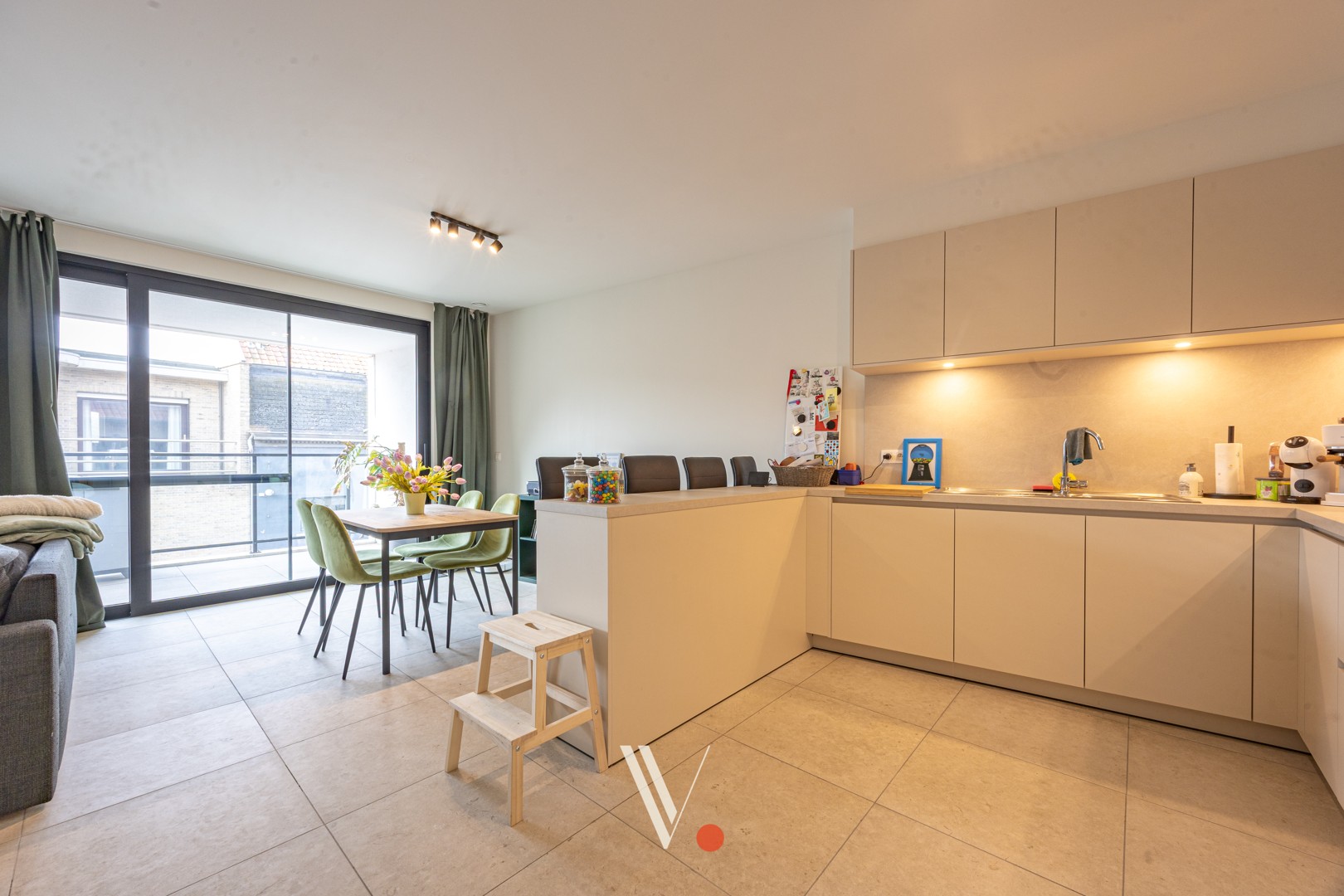 Nieuwbouwappartement met 2 slaapkamers, terras en staanplaats - foto 5