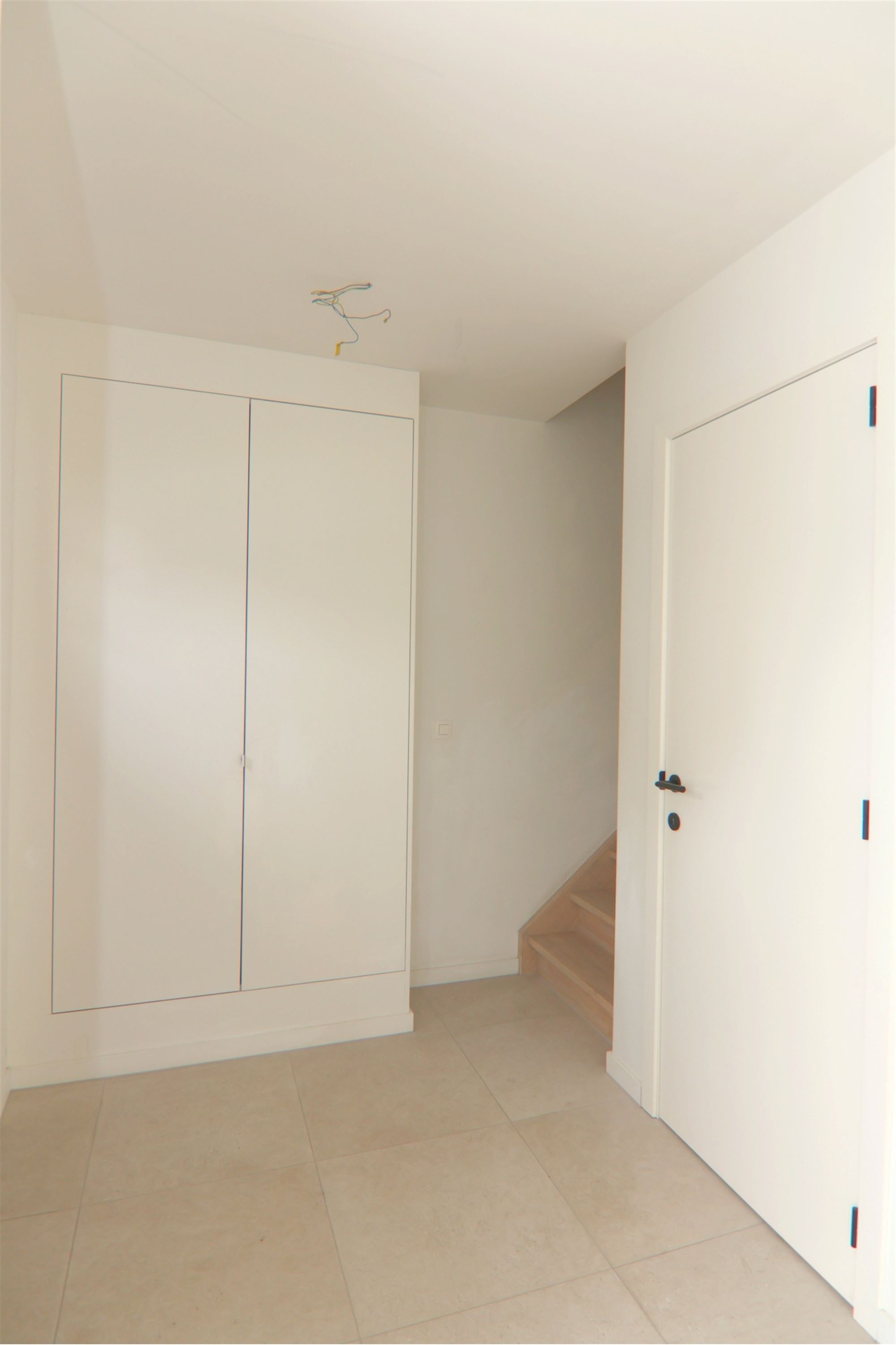 LANDELIJKE HUURWONING MET 3 SLKS, CARPORT + TUIN - foto 5