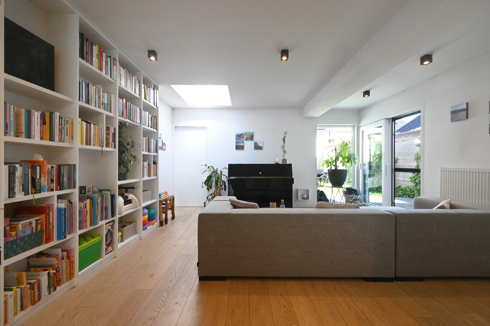 Instapklaar appartement met 3 slaapkamers, tuin en garage - foto 4
