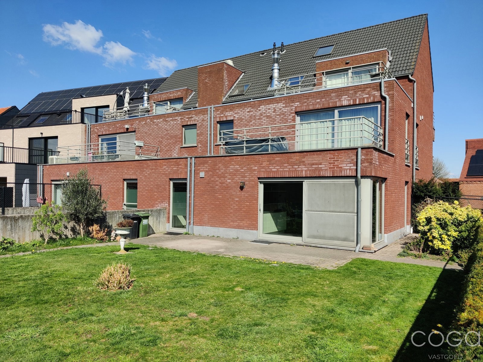 Appartement met tuin en garage - foto 1