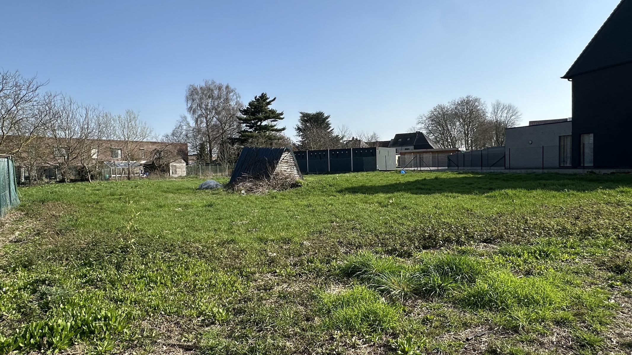 Residentieel gelegen bouwgrond geschikt voor  half - open bebouwing! - foto 4