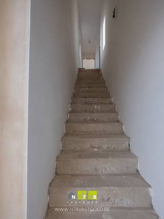 APPARTEMENT 5 IN WOONPROJECT MULHEM TE LANKLAAR.KENMERKEN APPARTEMENT 5- Gelegen op verdieping 1.- 2 Slaapkamers.- Oppervlakte: 104,98m².- Totale...