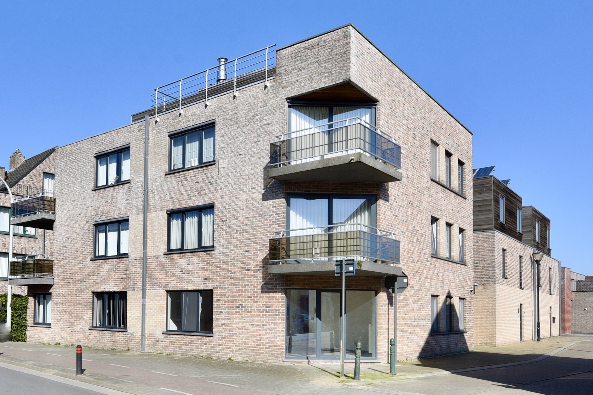 Centraal gelegen app met terras en gar voor 249.000 EUR - foto 1