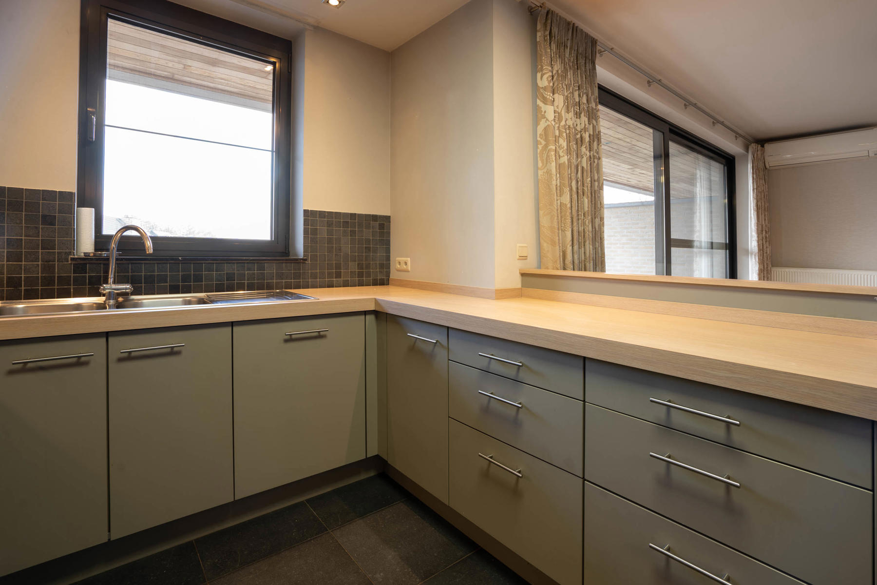 Apartment for rent in Wuustwezel with 2 bedrooms - photo 5