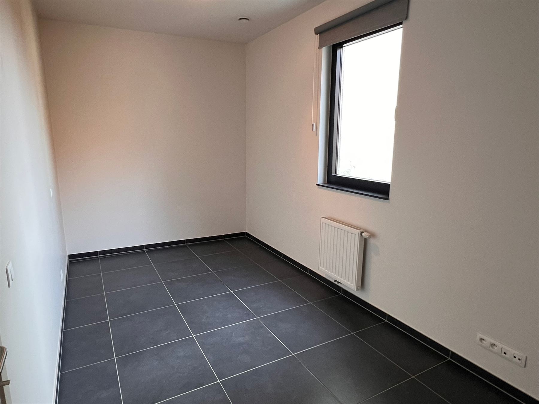Comfortabel appartement met 2 slaapkamers nabij het station. - foto 5