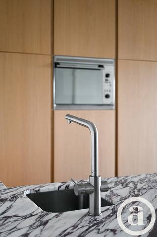 <p><span>Discover this beautiful, move-in-ready apartment with luxurious finishes, ideally located between Van Bunnen Square and Lichttoren Square. Thanks to its central location, the beach, seafront promenade, shops, restaurants and charming terraces are all within walking distance.</span></p>
<p><span>The apartment comprises an elegant entrance hall with cloakroom and guest toilet, an open and fully equipped kitchen with a pleasant dining area, and a spacious, bright living room. Large windows provide an abundance of natural light and offer direct access to the south-facing terrace, where you can enjoy the sunshine in complete tranquillity.</span></p>
<p><span>The spacious master bedroom features built-in wardrobes and benefits from an adjoining, luxuriously finished shower room.</span></p>
<p><span>The residence was recently fully renovated, including the balconies and terraces, giving the building a modern and well-maintained appearance.</span></p>
<p><span>An ideal apartment for those looking for a second home or a comfortable pied-à-terre on the Belgian coast, with particular attention to location, quality finishes and living comfort.</span></p>