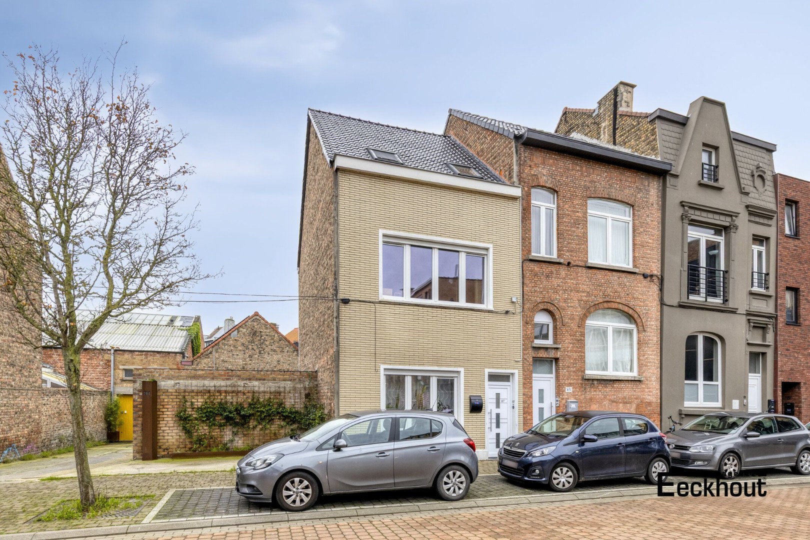 Grotendeels gerenoveerde woning met 3 ruime kamers en 2 badkamers! - foto 2