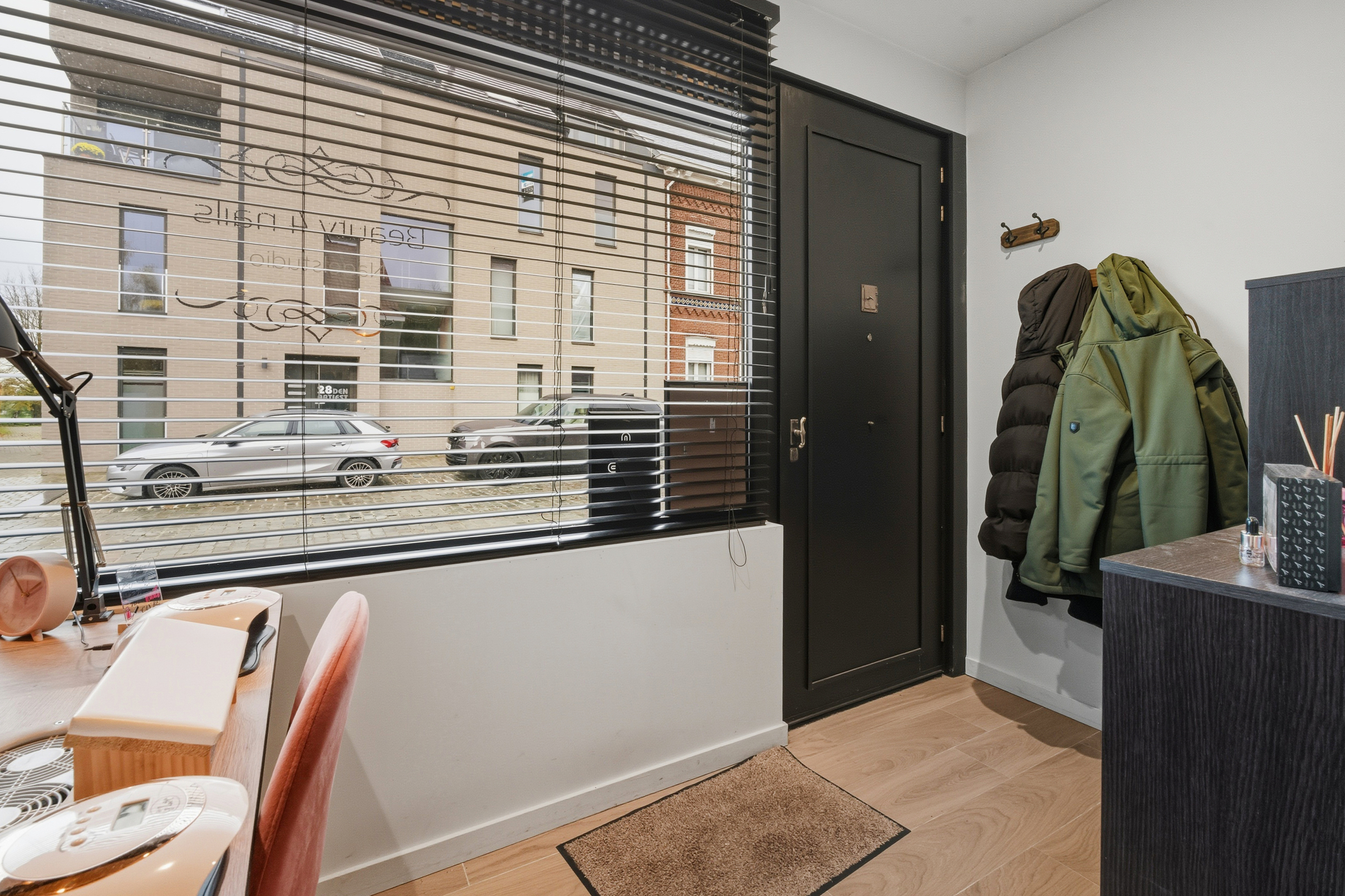 Uitzonderlijke woning in het dorpscentrum van Sinaai - foto 3