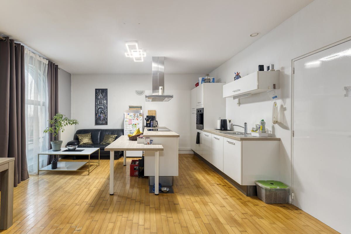 House with single-storey practice or office space - photo 4