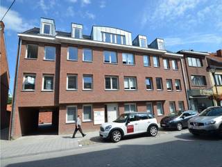 Garagebox nr 12 in centrum Turnhout gelegen achter residentie De Bosboom, Patersstraat 116 in Turnhout.Bijzonderheden:* Afmeting: 5m x 3 m* De...