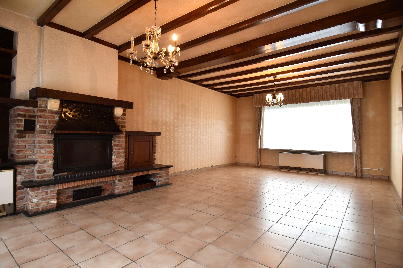 Halfopen bebouwing met 2 slaapkamers, garage en tuin in landelijke omgeving te koop in Gullegem - foto 2