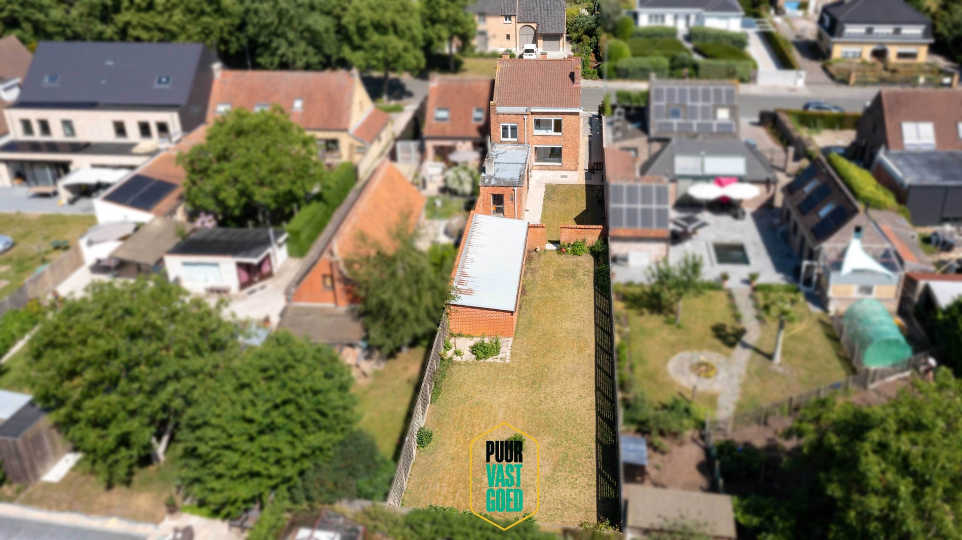 Degelijk halfopen woonhuis met aparte boei en zuidgerichte tuin, op 534 m² grond - foto 3