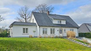 In een rustige en gewilde villawijk gelegen op een perceel van 12 are 02 ca met ruim terras en met zeer goede verkeersverbindingen richting Leuven...