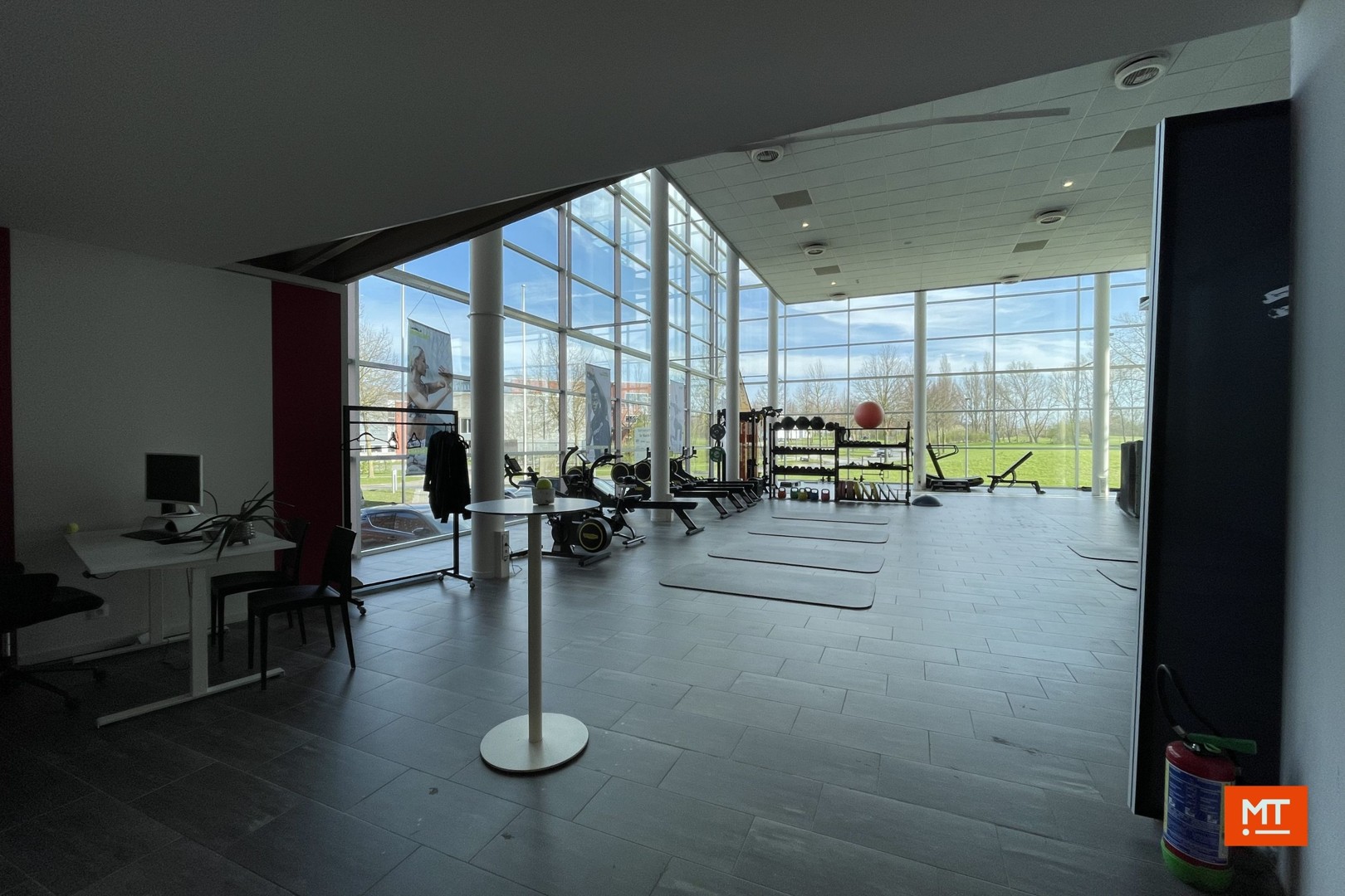 Gelijkvloerse handelsruimte te huur - foto 3