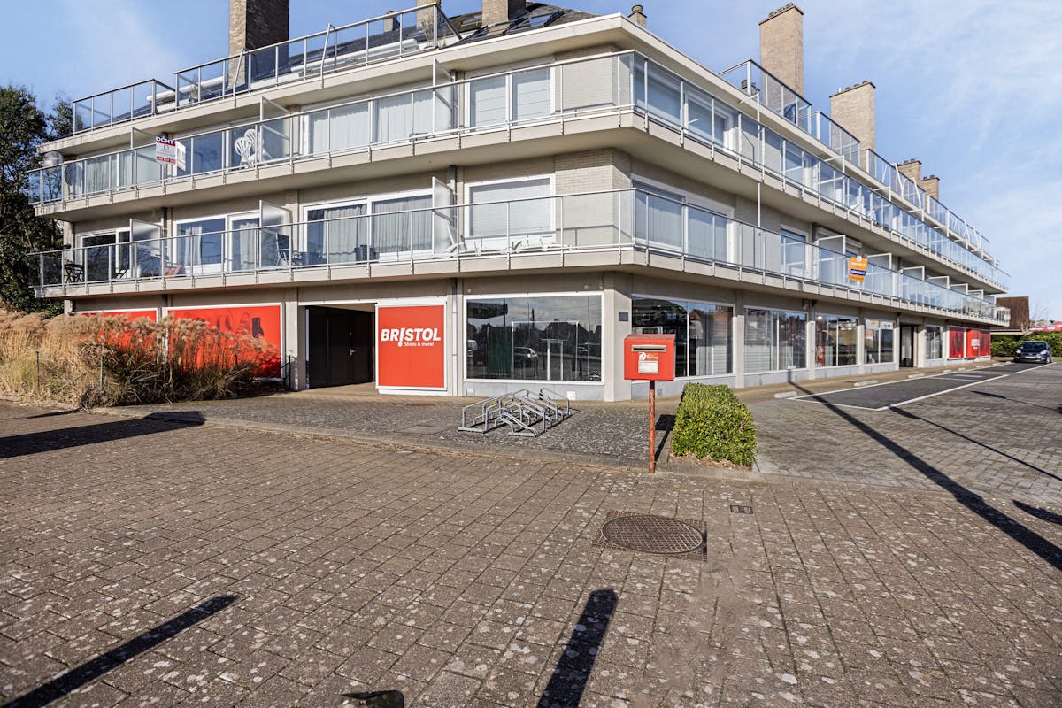 Handelsruimte met veel potentieel te huur te Koksijde-bad. - foto 3