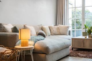 Te koop: instapklare gesloten bebouwing in Buggenhout, gelegen in een rustige doodlopende straat met tuin en tuinhuis.Deze goed onderhouden woning...