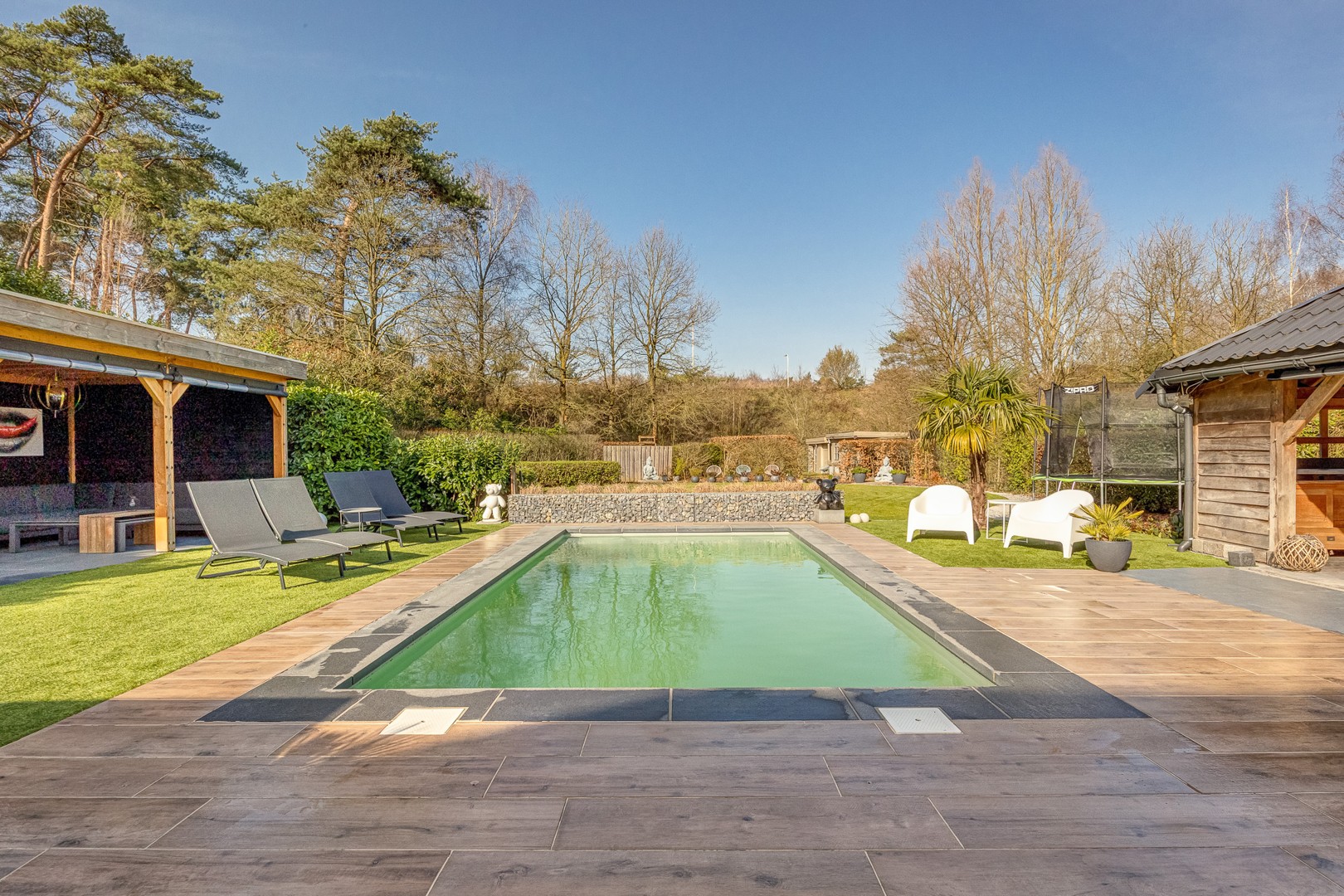 VILLA OP 2.118 M² - foto 5