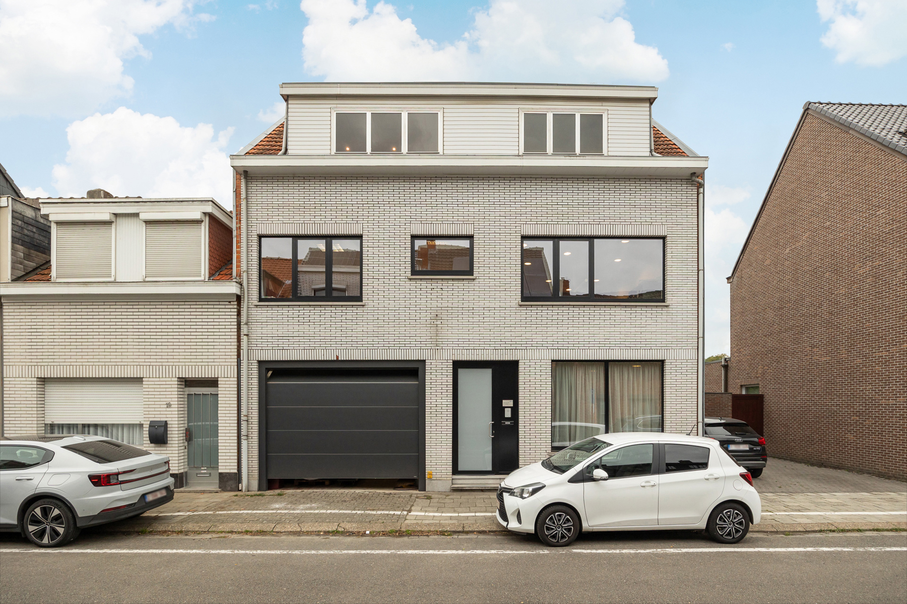 Kantoorgebouw met atelier op voll. bebouwd perceel van 528m² - foto 1