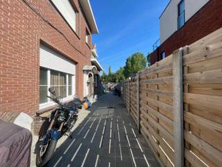 Wevelgem - Halfopen bebouwing met 3 slaapkamers te koop.Op zoek naar een woning met veel potentieel? Dan bent u op het juiste adres!Ruime woning met...