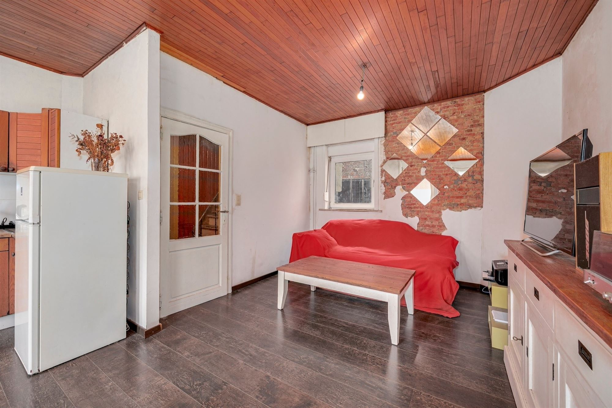 Bel-etagewoning met 2 slaapkamers en ruime garage - foto 5