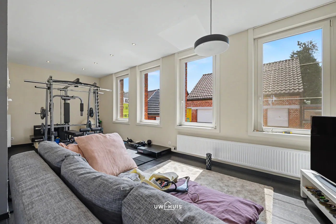 Magazijn, showroom of garage? Ontdek dit unieke pand met duplex - foto 4