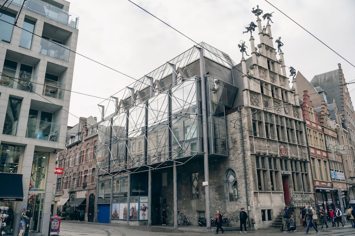 Office (380 m²) for rent in the center of Ghent - photo 1