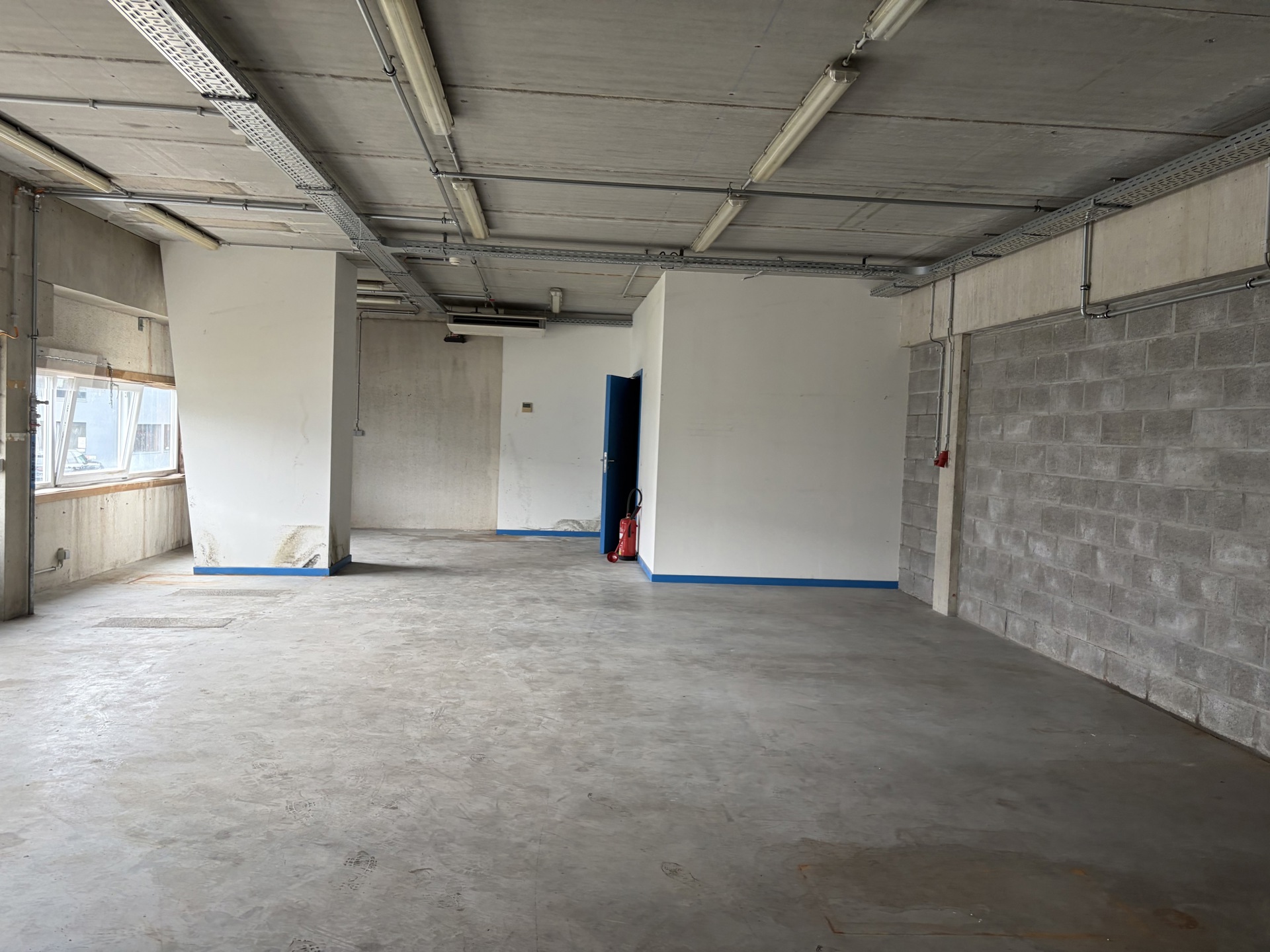 Magazijnen & Industriële Halen te Huur – Noordzone Wavre - foto 2