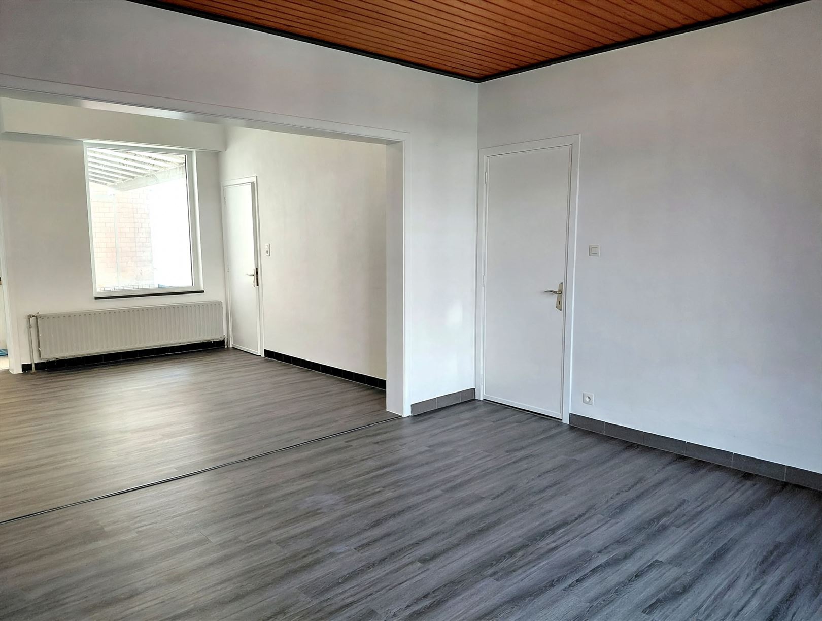 TE HUUR: Gesloten bebouwing met 2 slaapkamers in het centrum van Heusden! - foto 4