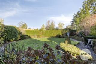 CHARMING DETACHED HOUSE WITH THREE BEDROOMS In the quiet residential area of Muggenhoek in Schulen (Herk-de-Stad) you will find this charming...