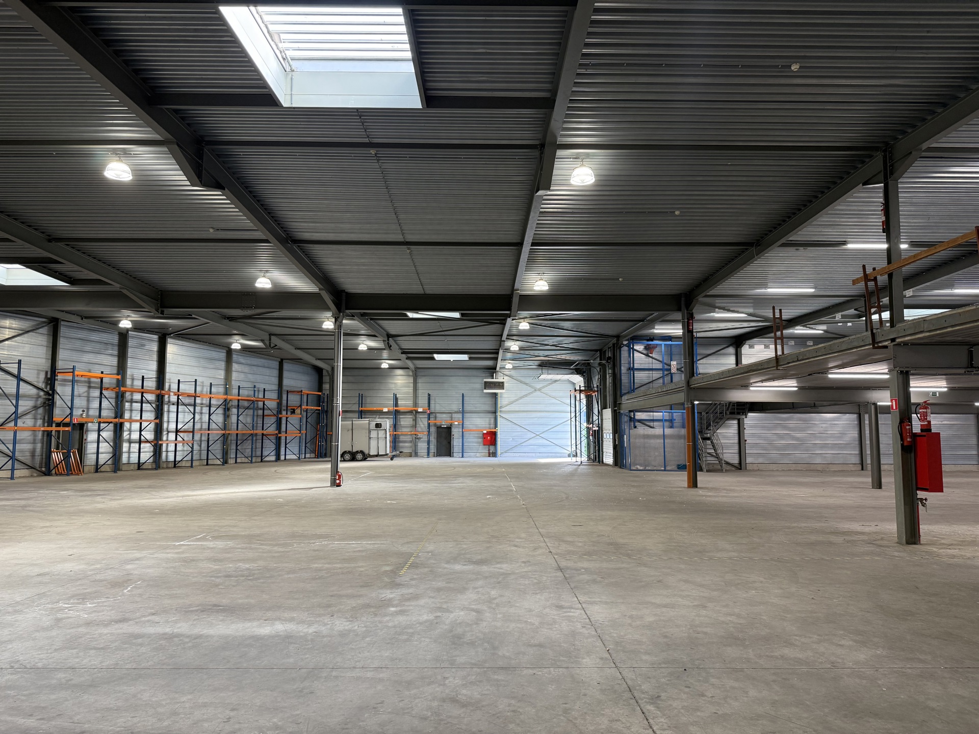 Bedrijfsgebouw te huur in Tongeren - foto 4