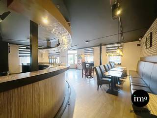 Overijse : IMMO-STORE stelt u deze COMMERCIEEL GOEDGELEGEN BRASSERIE met TERRAS en WOONGELEGENHEID voor langsheen een vrij drukke weg...