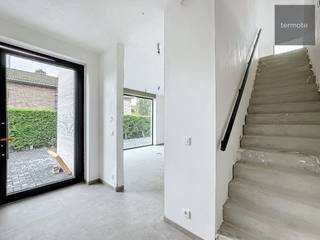 Graag stellen we u deze nieuwbouw praktijkruimte voor met 200 m2 bruikbare oppervlakte & een ideale locatie.Ontdek de ideale locatie voor jouw...